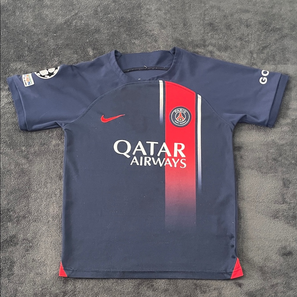 Mbappé Nike youth jersey